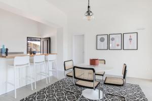 Χώρος καθιστικού στο UG Boutique - סוויטות מדהימות ומעוצבות עם בריכה מחוממת ליד הכנרת