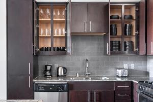Playa Vista 2br w gym pool near beach LAX-1043