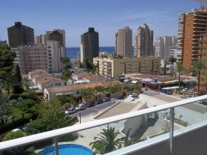 Bazén v ubytování CAPRI-TURIS Luxe Apartamentos nebo v jeho okolí