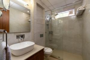 Φωτογραφία από το άλμπουμ του Hotel The Chabal σε Kasauli
