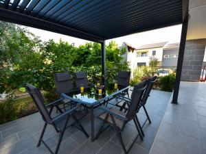 Vonkajšia záhrada v ubytovaní Apartment Mare by Interhome + 25 fotografií