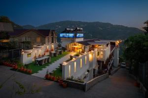 Φωτογραφία από το άλμπουμ του Hotel The Chabal σε Kasauli