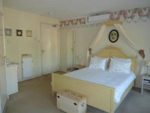Postel nebo postele na pokoji v ubytování Hotel Centraal