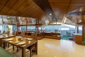 Φωτογραφία από το άλμπουμ του Hotel The Chabal σε Kasauli