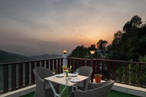 Φωτογραφία από το άλμπουμ του Hotel The Chabal σε Kasauli
