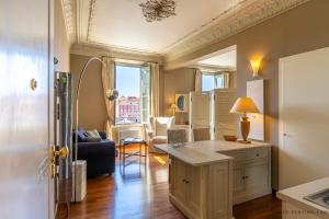 Nice Renting - 13 MASSENA - Live A Dream Luxury Loft - Place Massena