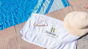 Basen w obiekcie Villa Azul de Frigiliana by Ruralidays lub w pobliżu