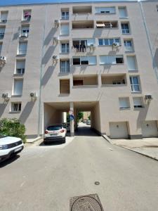 Budova, kde se apartmán nachází