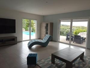 Bazén v ubytovaní Villa Porto-vecchio 4 chambres avec piscine alebo v jeho blízkosti