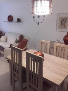 Posezení v ubytování Vivienda vacacional con garaje Vistas a Mágina