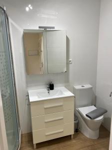 Kúpeľňa v ubytovaní HORTENSIA Suite Puerto Banus