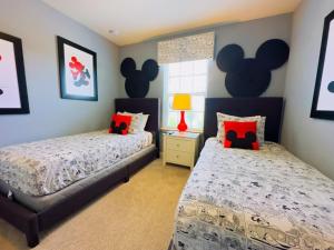 Voodi või voodid majutusasutuse Beautiful Brand New 5 Bed With Pool And Spa 2481 Villa toas