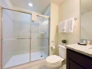 Vannituba majutusasutuses Beautiful Brand New 5 Bed With Pool And Spa 2481 Villa