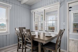 Gallery image of Anchor Haven Ocean Views in Oak Island
