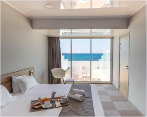 Postel nebo postele na pokoji v ubytování Hôtel Cala di Sole + 37 fotografií