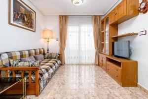 Fotografie z fotogalerie ubytování Apartamento con piscina cerca de la estacion de autobuses v destinaci Torrevieja