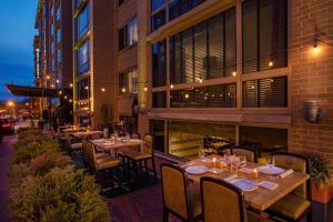 Restorāns vai citas vietas, kur ieturēt maltīti, naktsmītnē The Royal Sonesta Washington DC Dupont Circle
