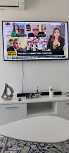 TV a/nebo společenská místnost v ubytování Euphoria Neptun Oxygen