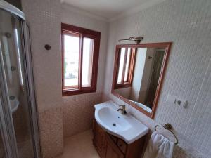 Kúpeľňa v ubytovaní Apartamento cómodo a 300 metros de la playa