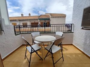 Balkón alebo terasa v ubytovaní Apartamento cómodo a 300 metros de la playa