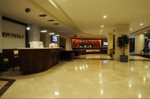 Vstupní hala nebo recepce v ubytování Alanya gold city hotel main building 3 bedroom apartment + 37 fotografií
