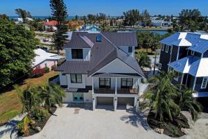 Hoone, kus puhkemaja asub