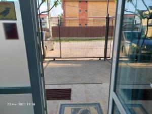 코스티네스티에 위치한 Camera cocheta curte privata la 5 minute de plaja에서 갤러리에 업로드한 사진