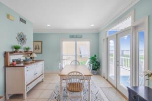 Köök või kööginurk majutusasutuses Blue Laguna by Vacation Homes Collection