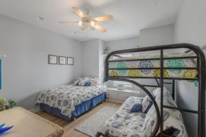 Voodi või voodid majutusasutuse Blue Laguna by Vacation Homes Collection toas