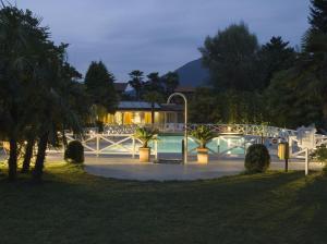 Bazén v ubytování Park Hotel Villa Belvedere nebo v jeho okolí