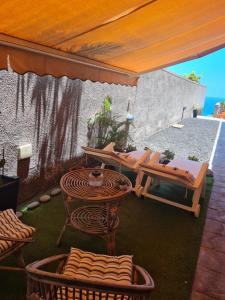 Posedenie v ubytovaní Vivienda vacacional Vistamar