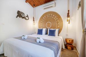 Ένα ή περισσότερα κρεβάτια σε δωμάτιο στο Corfu Glyfada Sea blue 137 +51 φωτογραφίες