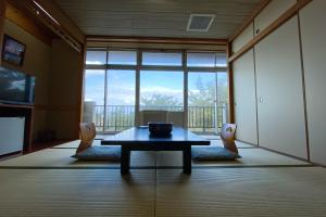Almennt fjallaútsýni eða fjallaútsýni eins og það er á ryokan-hótelinu