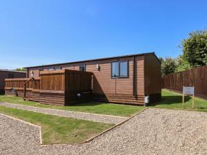 Budova, kde se prázdninový dům nachází + 23 fotografií