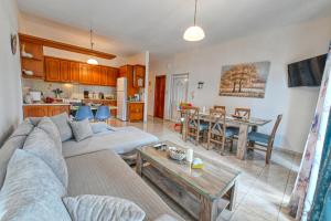 A kitchen or kitchenette at Armonia