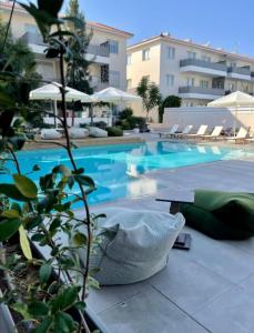 Bazén v ubytování Mythical Sands Resort - Antonios nebo v jeho okolí