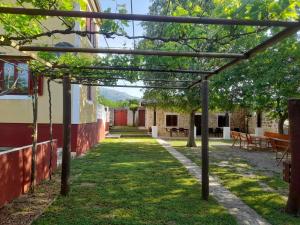 Vonkajšia záhrada v ubytovaní Camping Dolovi