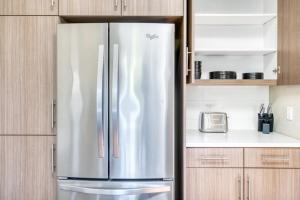 Gallery image of Mountain View 1BR w Pool Gym nr Target TJ SFO-590 in Mountain View +24 photos