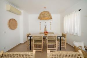 Foto dalla galleria di Boho Chic Beach Duplex a Sesimbra