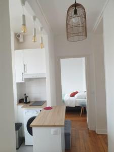 Fotografia z galérie ubytovania Newly renovated apartment near Paris v destinácii Clichy + 6 fotografií