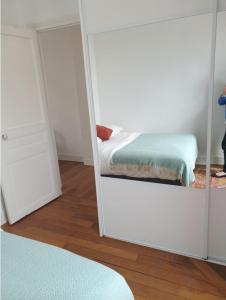 Fotografia z galérie ubytovania Newly renovated apartment near Paris v destinácii Clichy