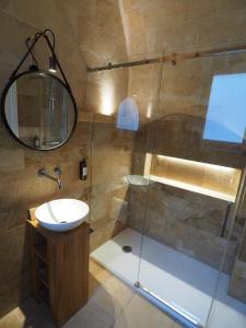 Ένα μπάνιο στο Dimore dei Mercanti +51 φωτογραφίες