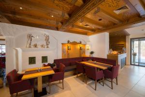 Posezení v ubytování Hotel Dorfer