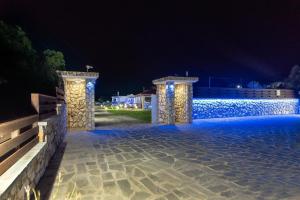 The swimming pool at or close to Marble Pool Villa
