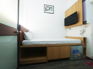 TV a/nebo společenská místnost v ubytování Hanoi Discovery Hotel
