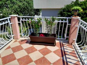 Balkón alebo terasa v ubytovaní Villa Grande Vista - Spacious 3 BR Apartment with Large terrace and Fantastic sea view