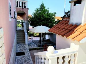 Balkón alebo terasa v ubytovaní Villa Grande Vista - Spacious 3 BR Apartment with Large terrace and Fantastic sea view