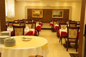 Restaurace v ubytování Royal Plaza by Stellar Hotels, Yerevan