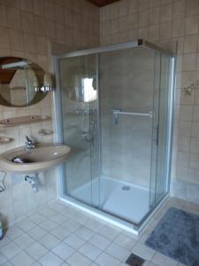 Bathroom sa Blatterlhof +13 photo