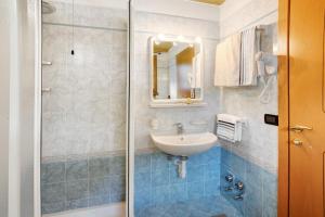 A bathroom at Baita Truzz appartamento Valle
